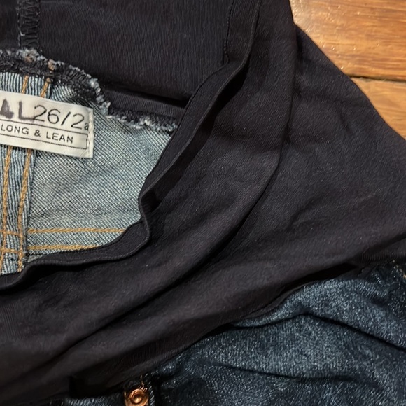 Gap maternity jeans size 26 - Picture 2 of 3